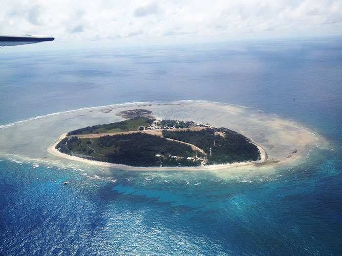 lady elliot island from plane overhead beautiful 