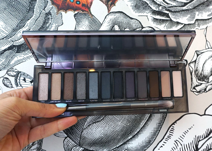 urban decay naked smoky palette review