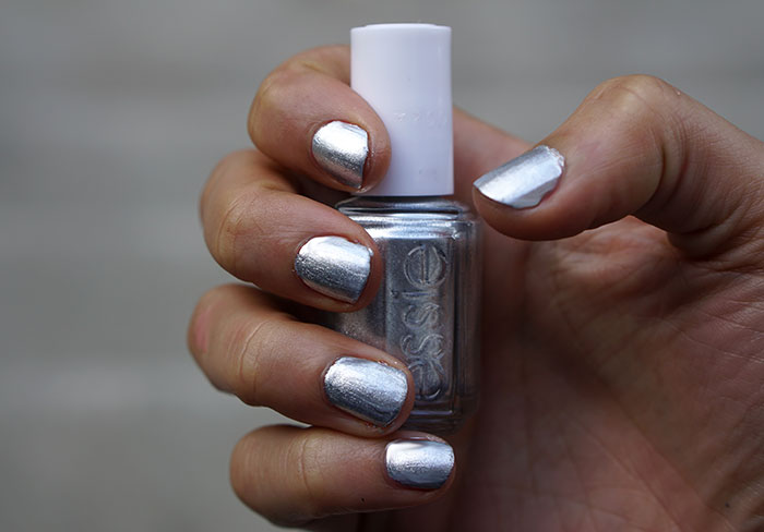essie-silver-nail-polish