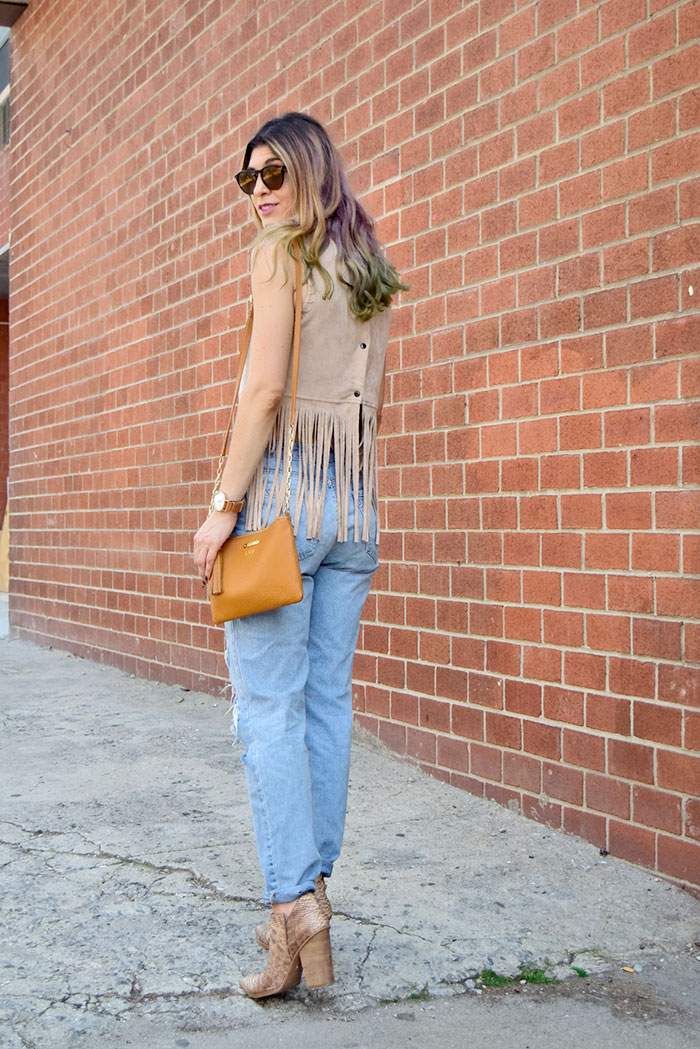 forever-21-fringe-camel-top-wildfox-sunglasses