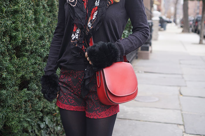 yummie-tights-coach-red-saddle-bag-ane-amour-shorts